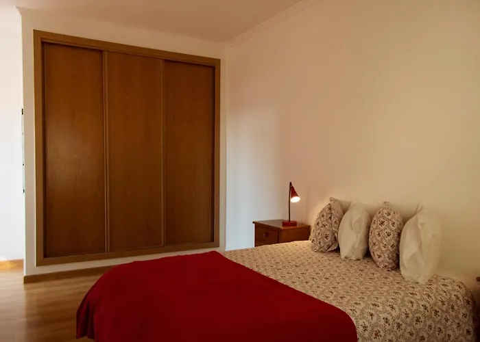 Casa Viana - Pensión 4*