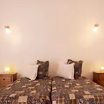 Casa Viana - 4*
